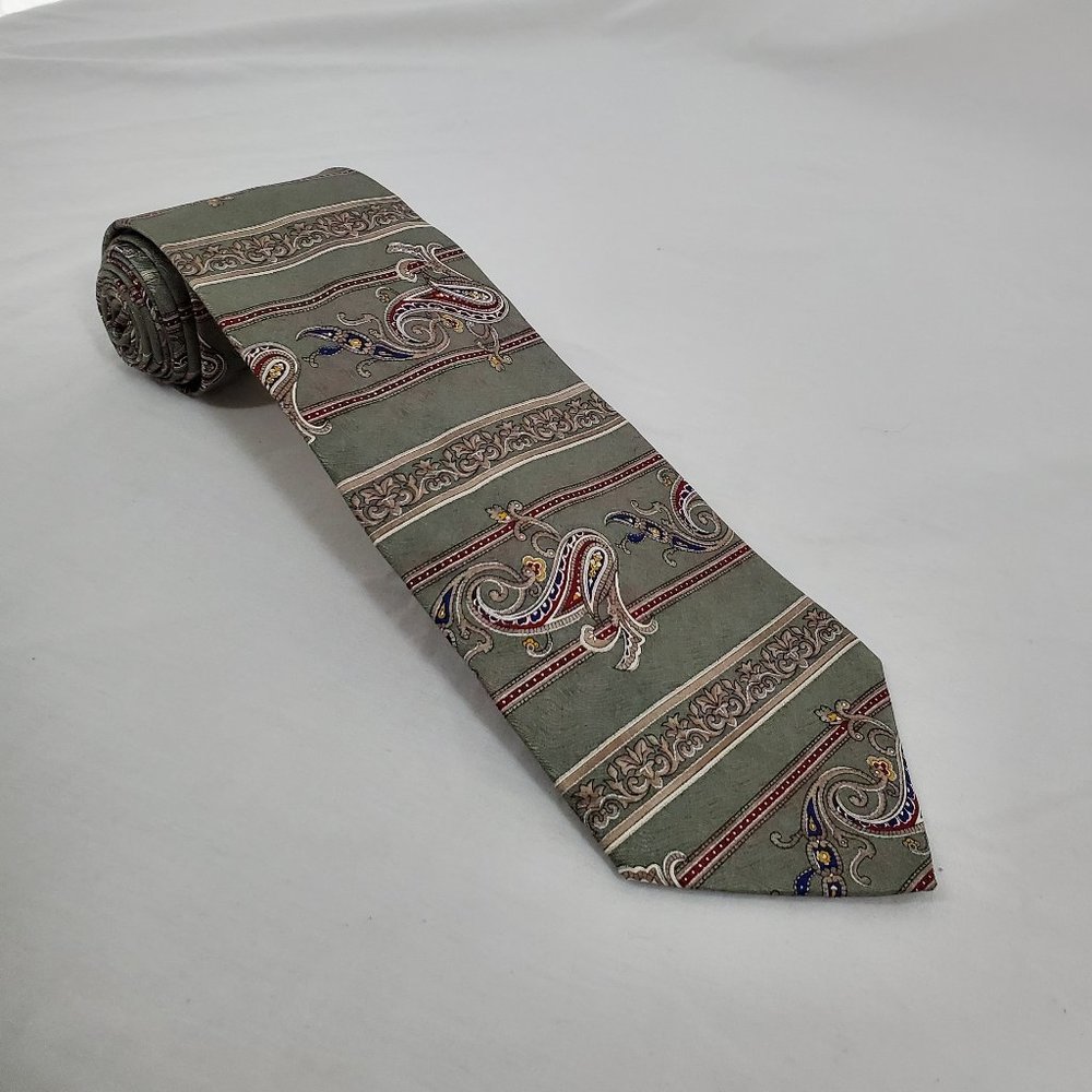 Signature Collection Silk Necktie Green Red Paisley Striped Made in U.S.A
